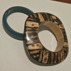 Vintage Bracelets Chunky jewelry, wooden plastic bangle bracelet